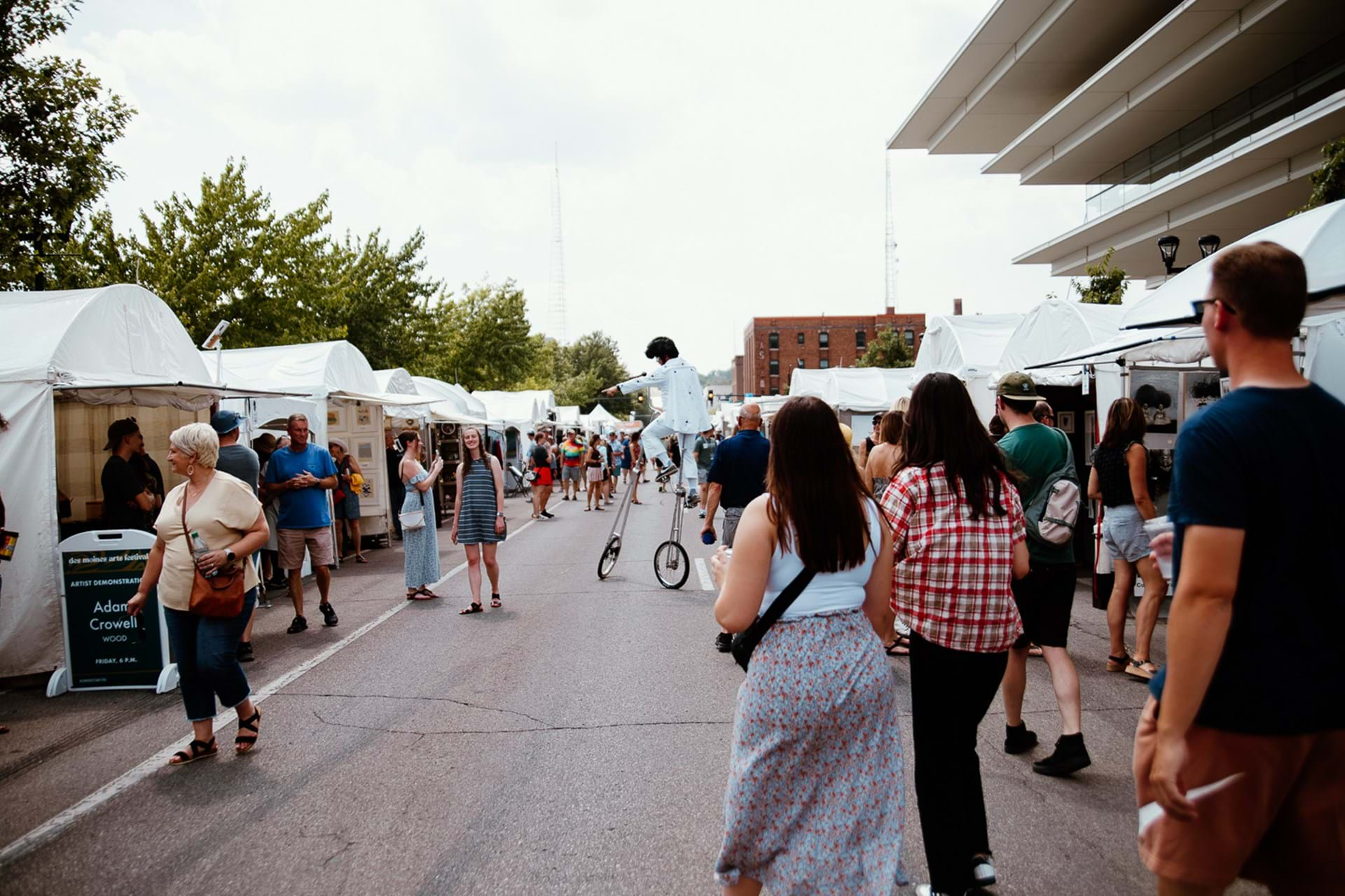 Juried Art Fair at the Des Moines Arts Festival